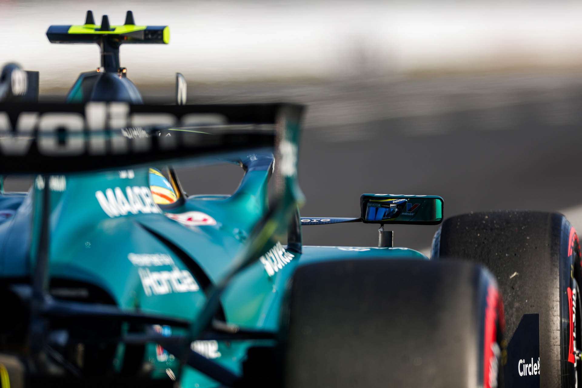 F1 Fernando Alonso (Aston Martin) (2) F1 Fernando Alonso (Aston Martin) (2)