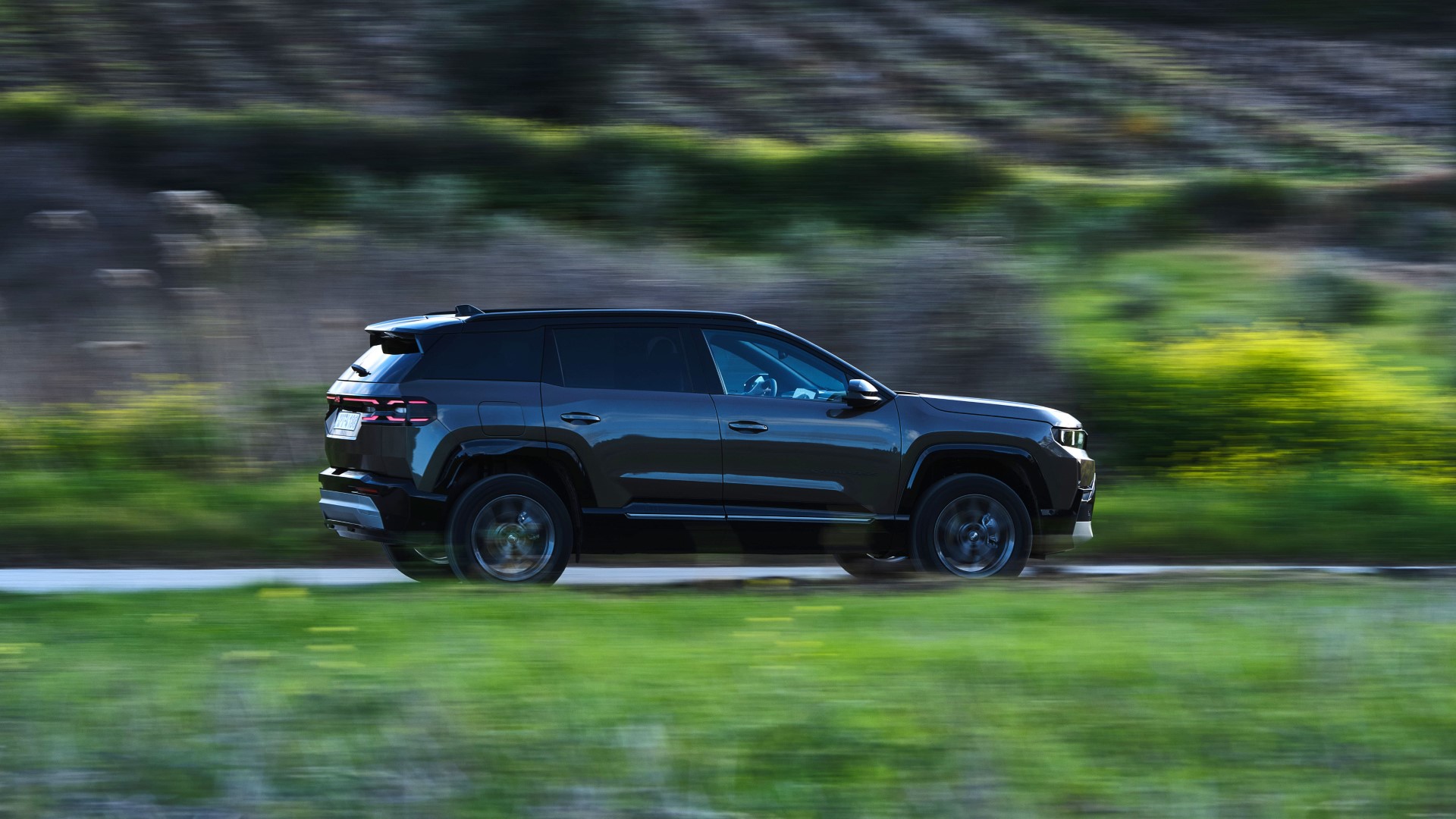 Η πυξίδα του νέου Jeep Compass ενώνει δύο δρόμους