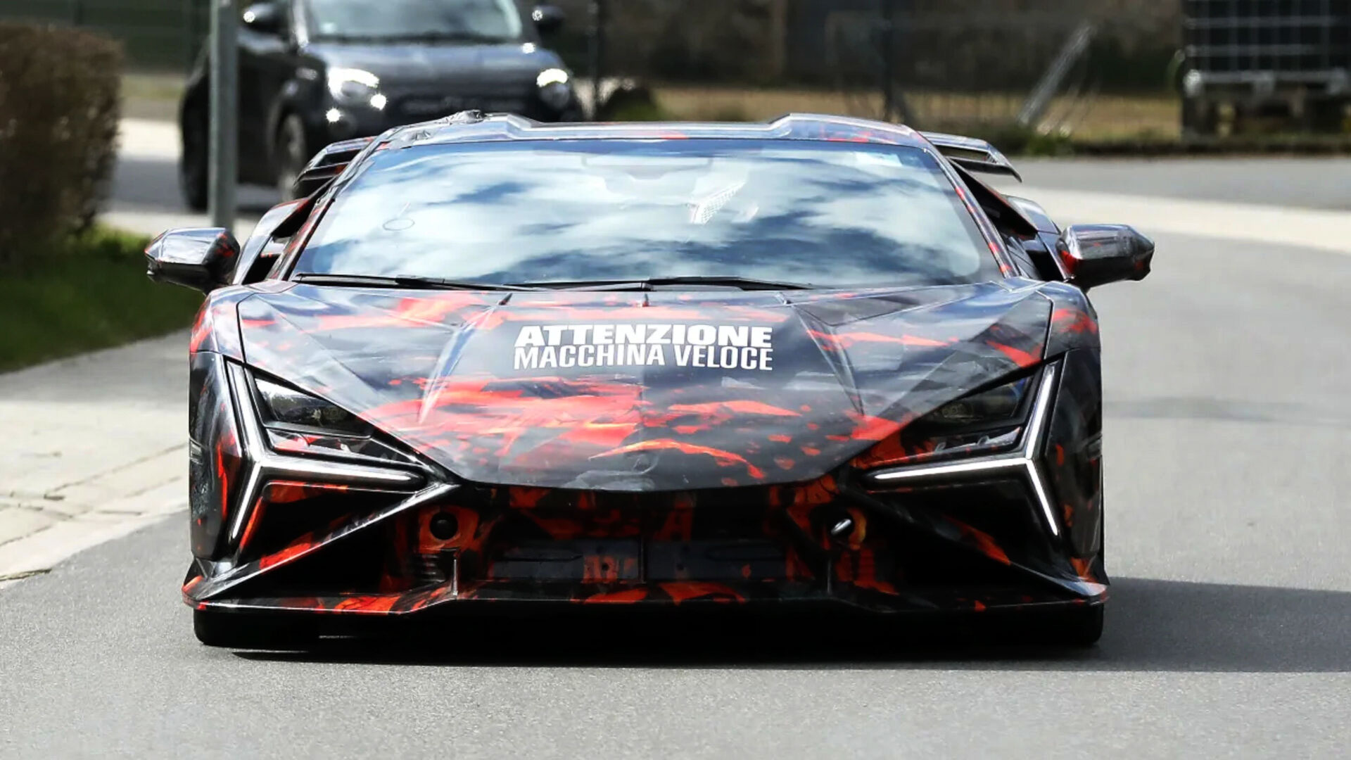Lamborghini Revuelto SV spy shots 2026 (3)