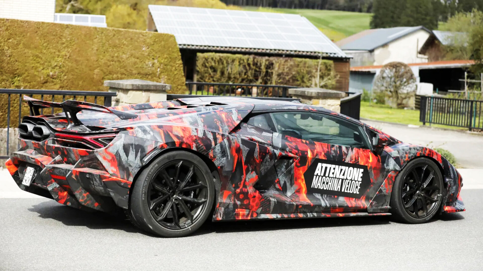 Lamborghini Revuelto SV spy shots 2026 (5)