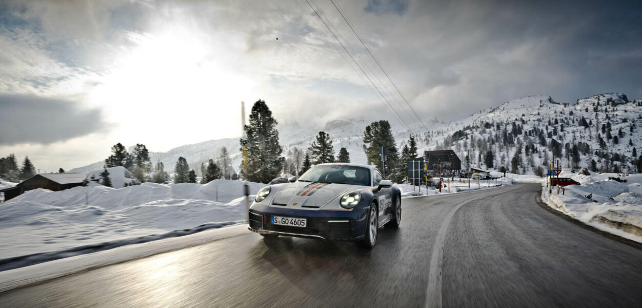 Porsche 911 Dakar through the Dolomites (1)