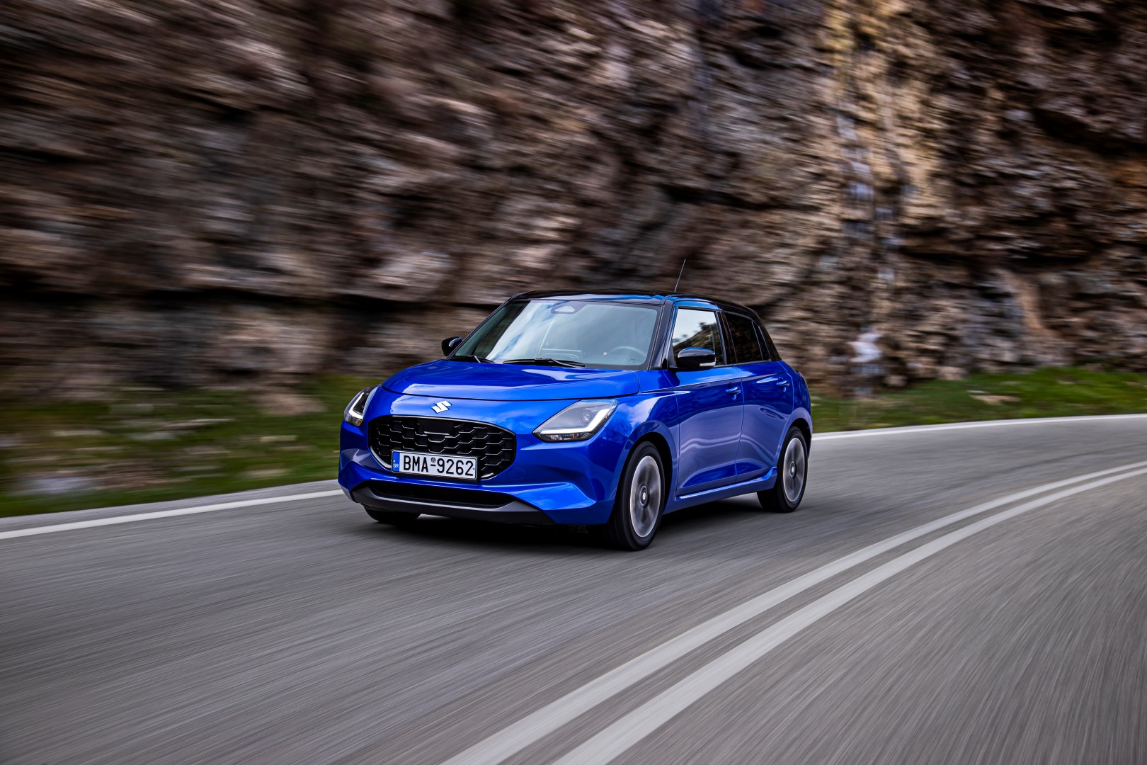 Suzuki SWIFT Hybrid: Η σταθερή αξία στα σύγχρονα αυτοκίνητα πόλης