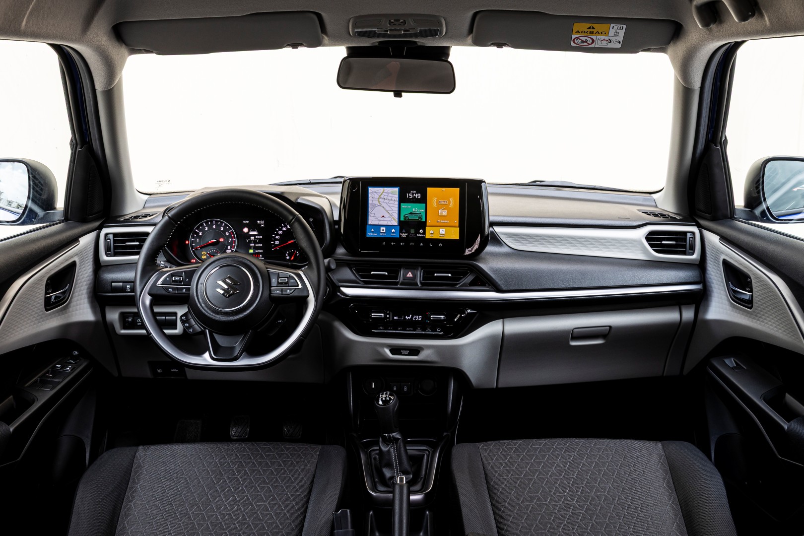 Suzuki SWIFT Hybrid: Η σταθερή αξία στα σύγχρονα αυτοκίνητα πόλης