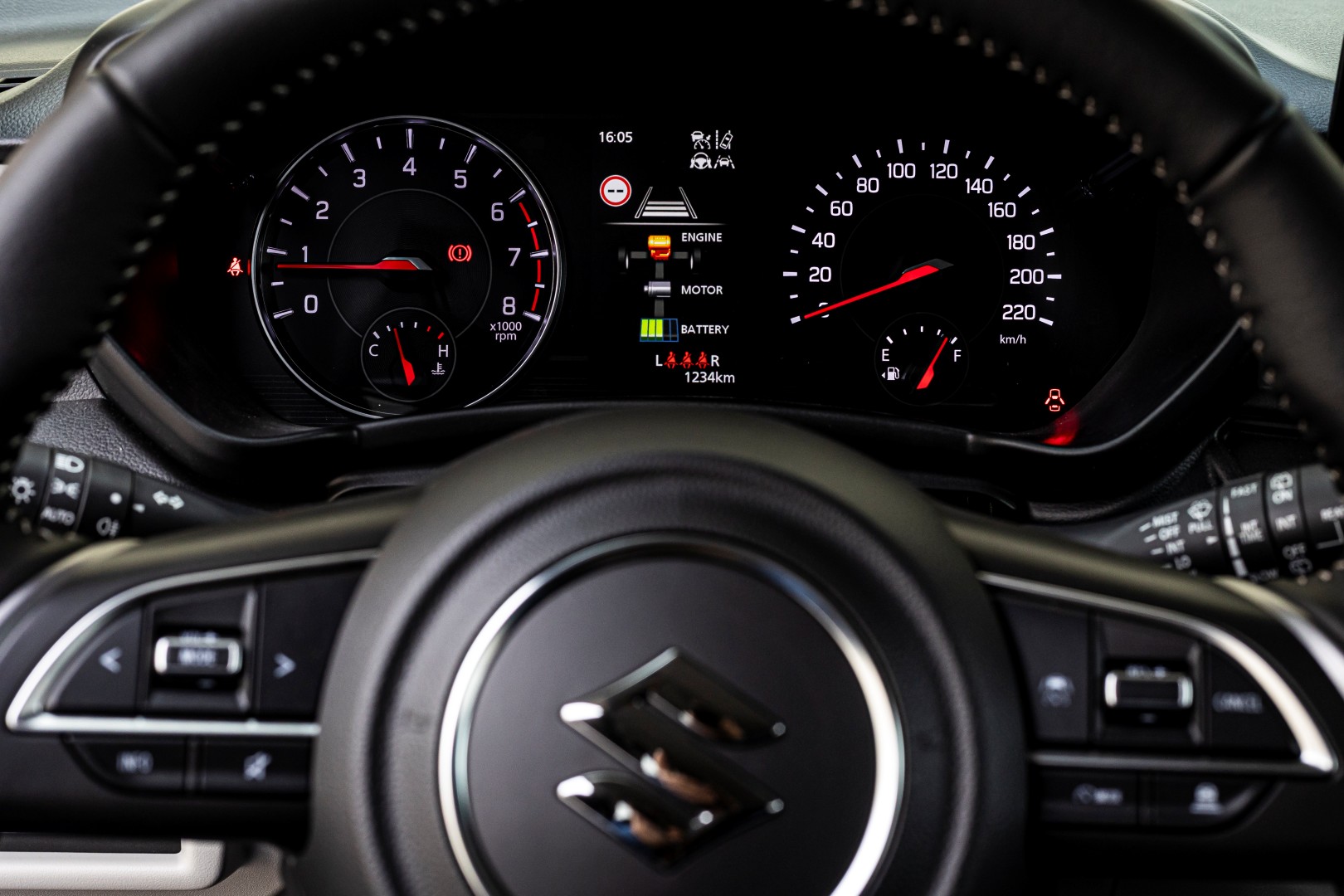 Suzuki SWIFT Hybrid: Η σταθερή αξία στα σύγχρονα αυτοκίνητα πόλης