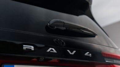 TOYOTA RAV4 (20) TOYOTA RAV4 (20)