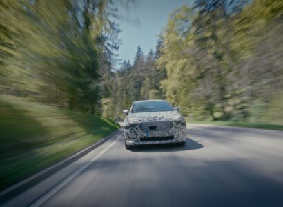 Audi A2 e-tron με καμουφλάζ, δυναμική φωτογραφία