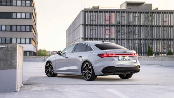 Audi A5 Sedan e hybrid quattro test drive 18