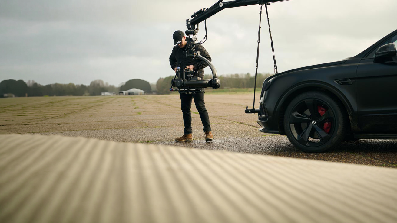 Bentley Armtayga camera car 4 Bentley-Armtayga-Action99-Camera-Car-gyu