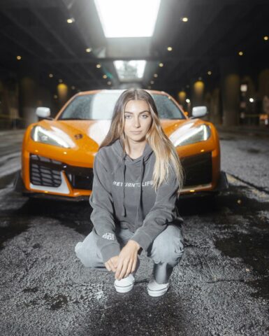 Emelia Hartford (3)