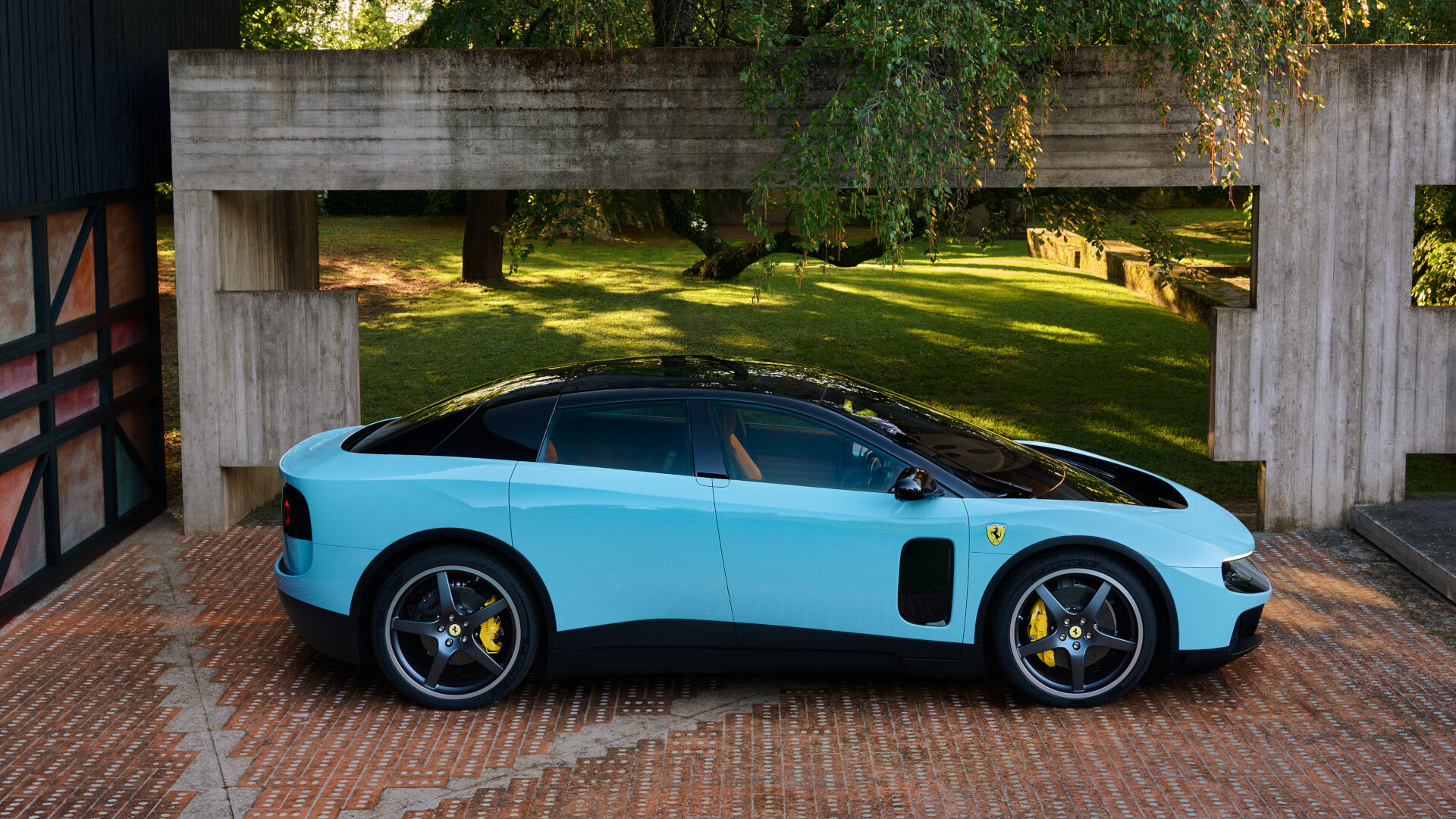 Ferrari Luce 2026 (8)