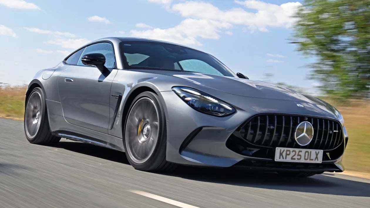 Mercedes-AMG: Ετοιμάζει ριζική ανανέωση 12 μηνών με τους V8 ξανά στο προσκήνιο