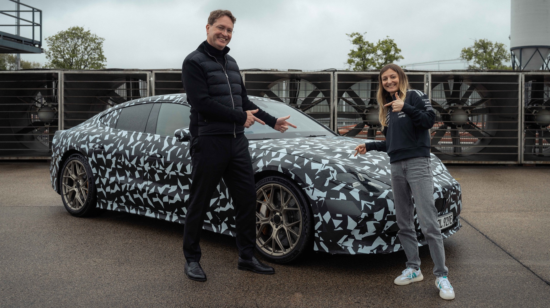 Mercedes AMG GT 4 Door Coupe camo3