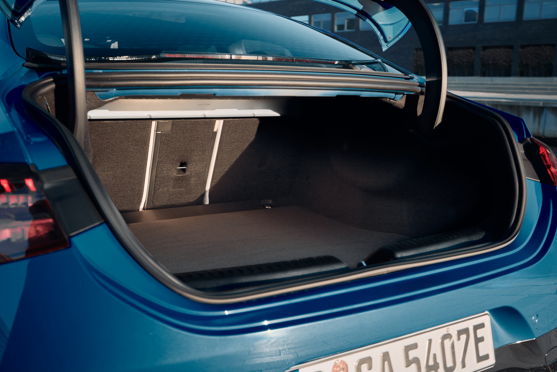 Mercedes Benz CLA200 Hybrid (33)