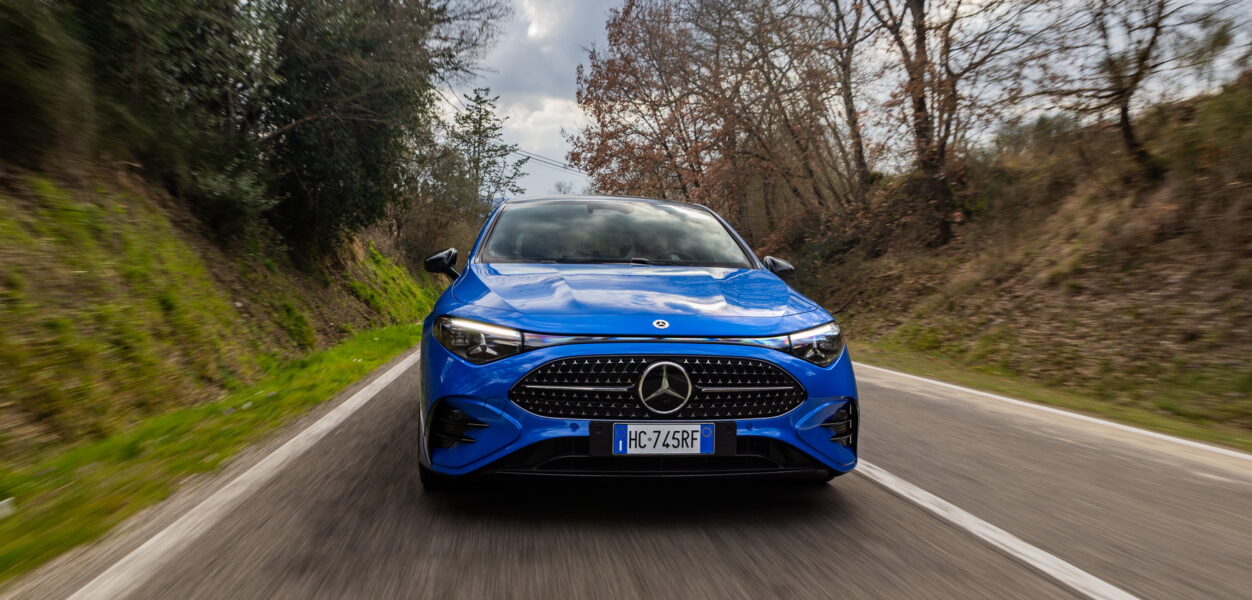Mercedes Benz CLA200 Hybrid (9)