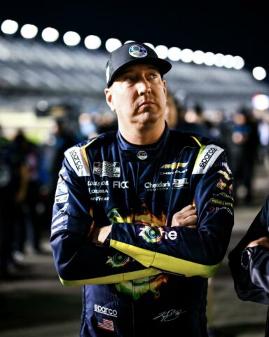 NASCAR Kyle Busch (4)