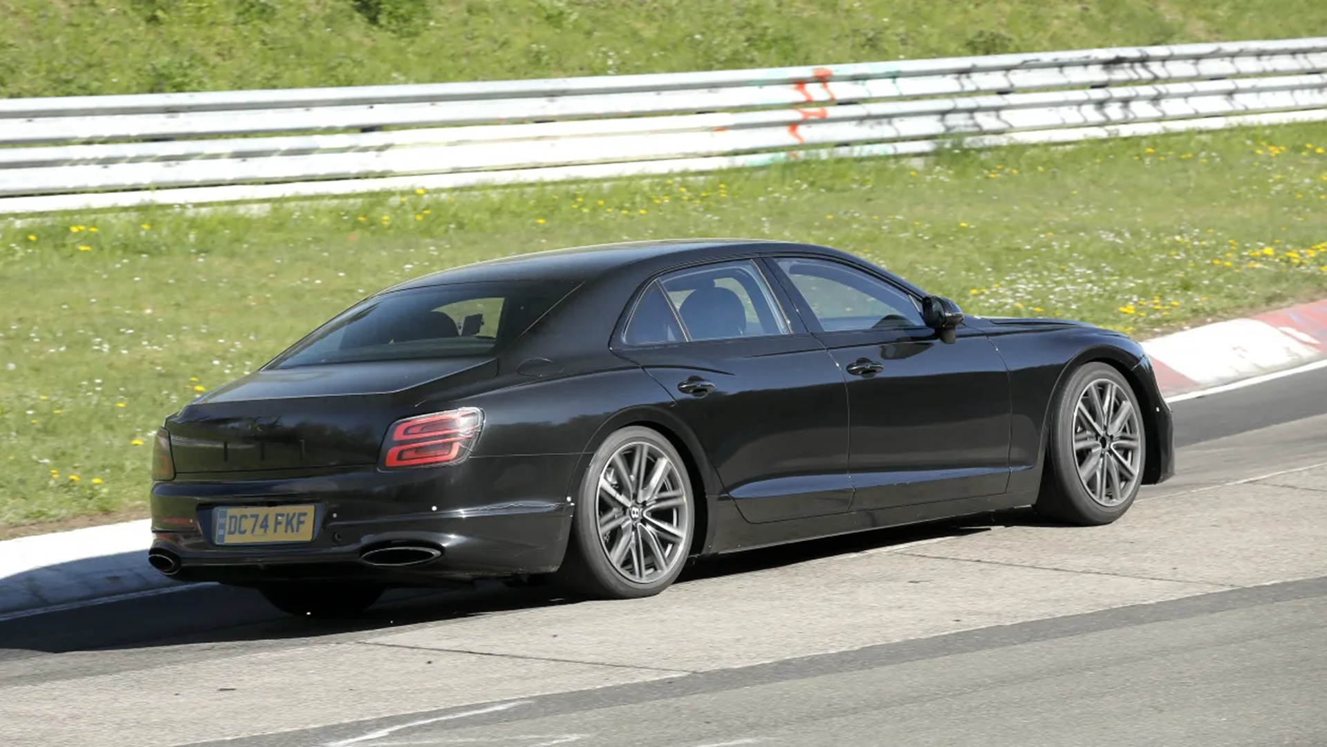 New Bentley Flying Spur facelift 003