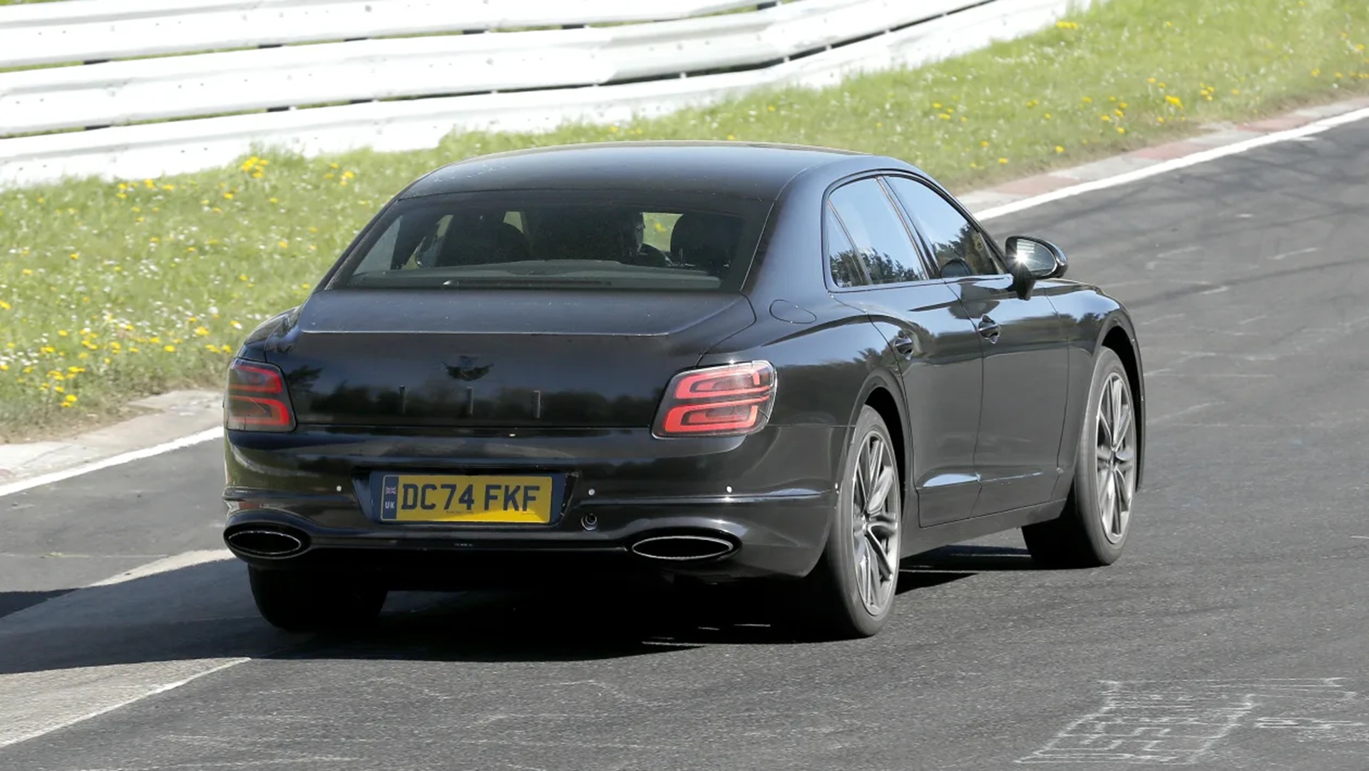 New Bentley Flying Spur facelift 004