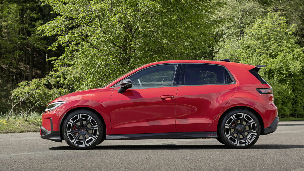 Volkswagen Id. Polo GTI (13)
