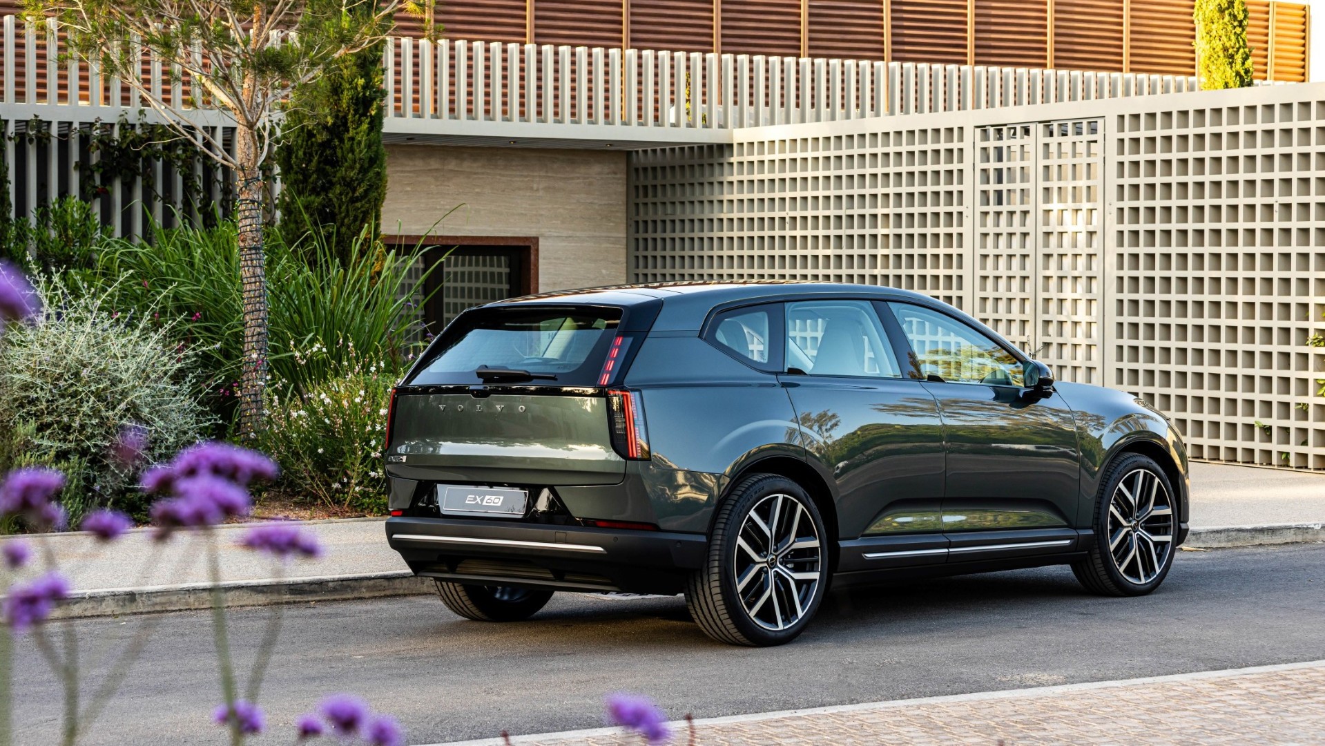Volvo EX60: Στην Ελλάδα το πιο έξυπνο και ασφαλές μοντέλο της Volvo