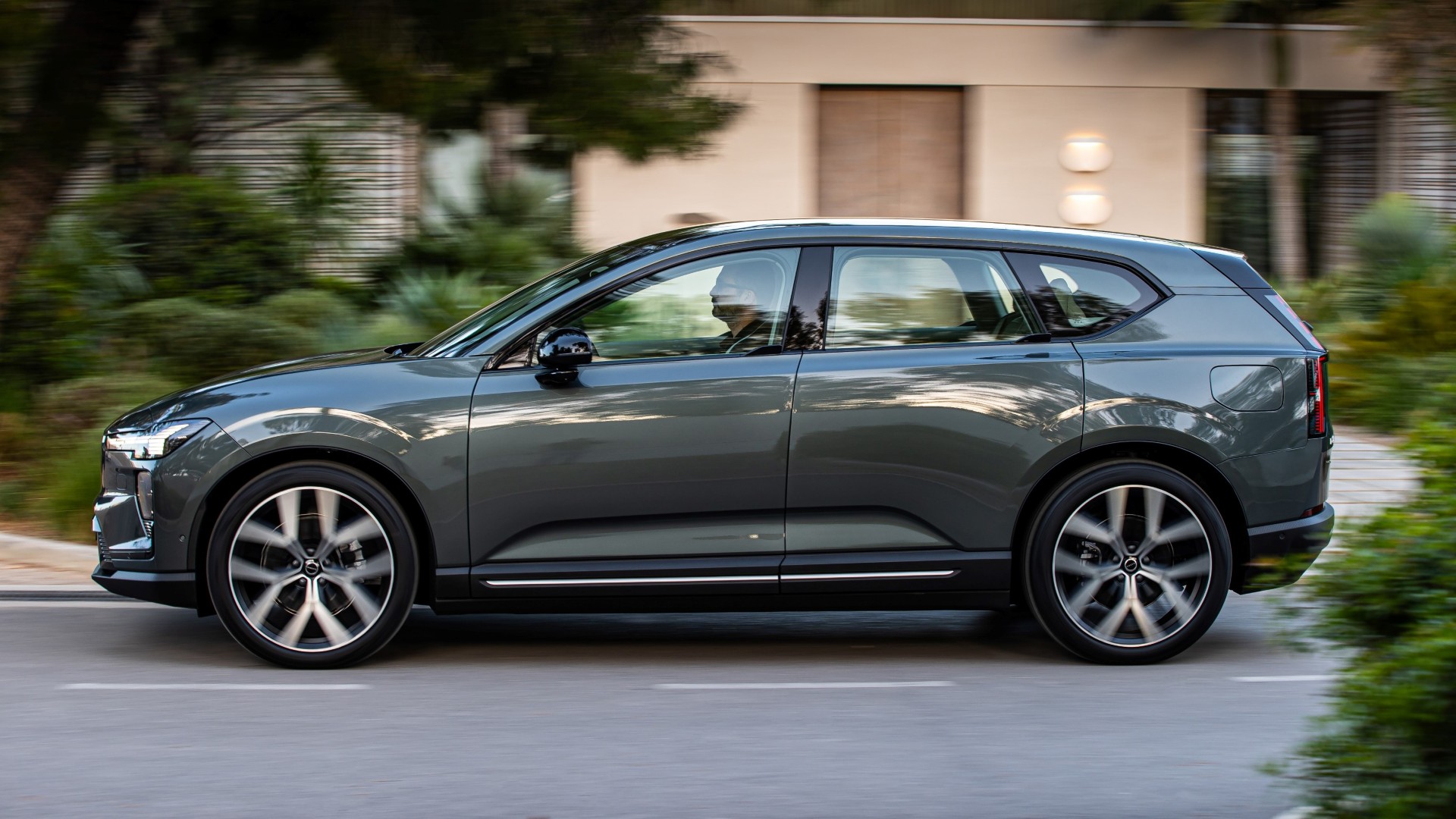Volvo EX60: Στην Ελλάδα το πιο έξυπνο και ασφαλές μοντέλο της Volvo