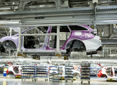 envato modern automatized car production in a factory 2026 01 05 00 52 58 utc