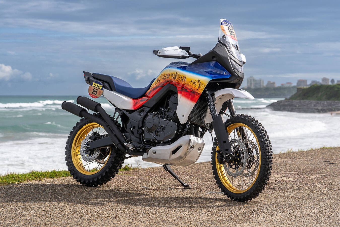 40th Anniversary ’86 Dakar Tribute – Honda UK x CJ Ball 40th Anniversary ’86 Dakar Tribute – Honda UK x CJ Ball