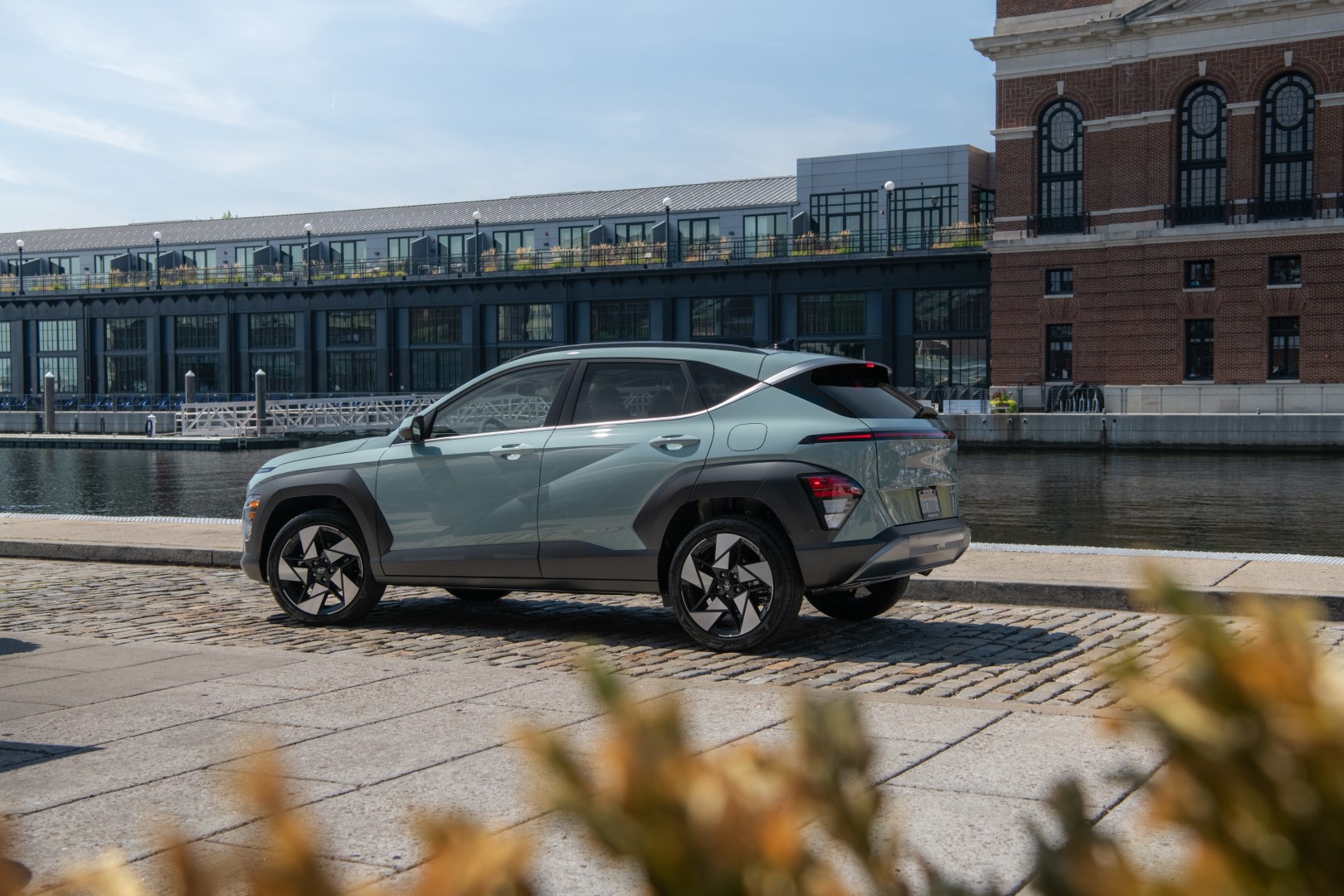 Hyundai Kona Adv 2