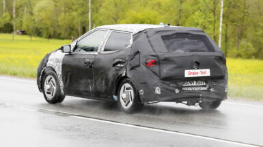 Hyundai i20 spy shots (4)
