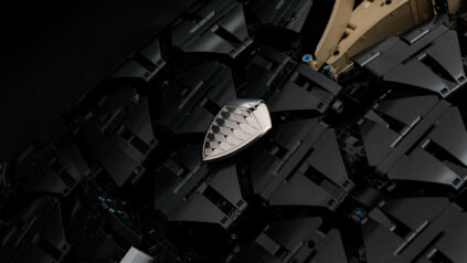 LEGO Technic Koenigsegg Sadair’s Spear (11) 1