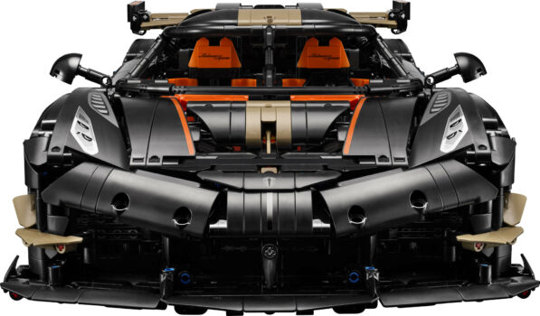 LEGO Technic Koenigsegg Sadair’s Spear (1) 1