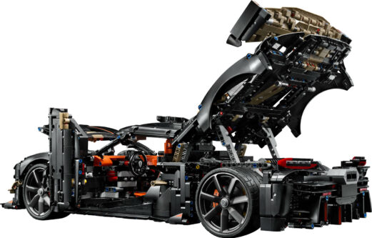 LEGO Technic Koenigsegg Sadair’s Spear (2) 1