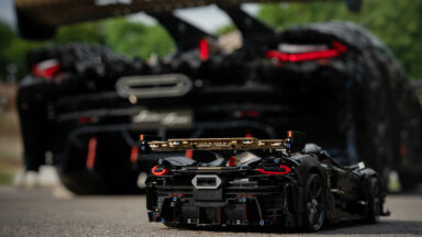 LEGO Technic Koenigsegg Sadair’s Spear (34)