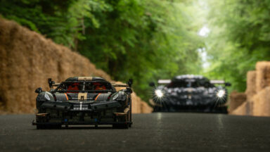LEGO Technic Koenigsegg Sadair’s Spear (40)