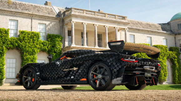LEGO Technic Koenigsegg Sadair’s Spear (47)