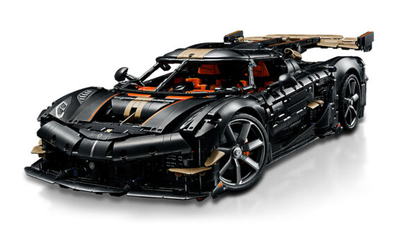 LEGO Technic Koenigsegg Sadair’s Spear (7) 1