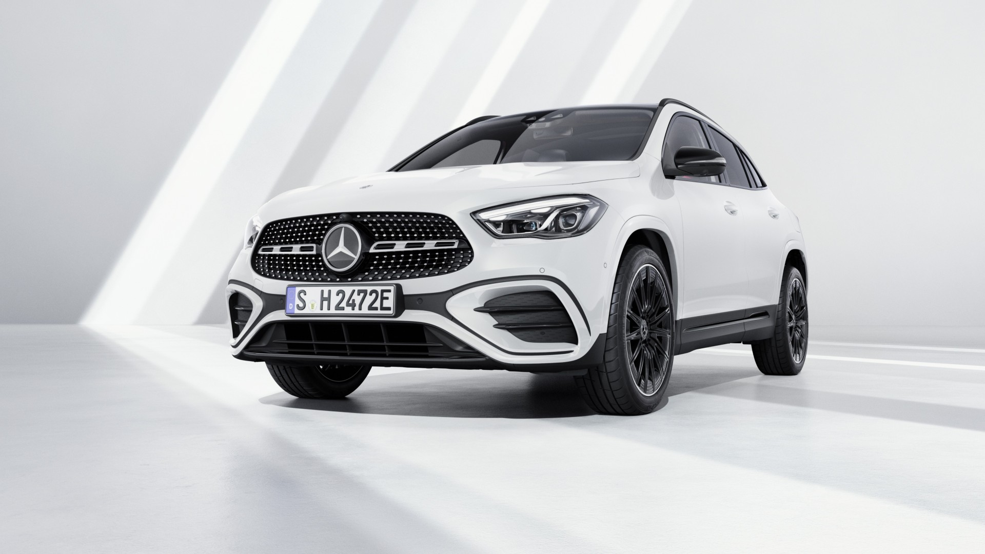Mercedes-Benz: Γιορτάζει 140 χρόνια ιστορίας με όφελος έως 10.000 ευρώ για την GLA 200