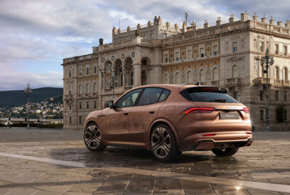 NEW MASERATI GRECALE FOLGORE(8)
