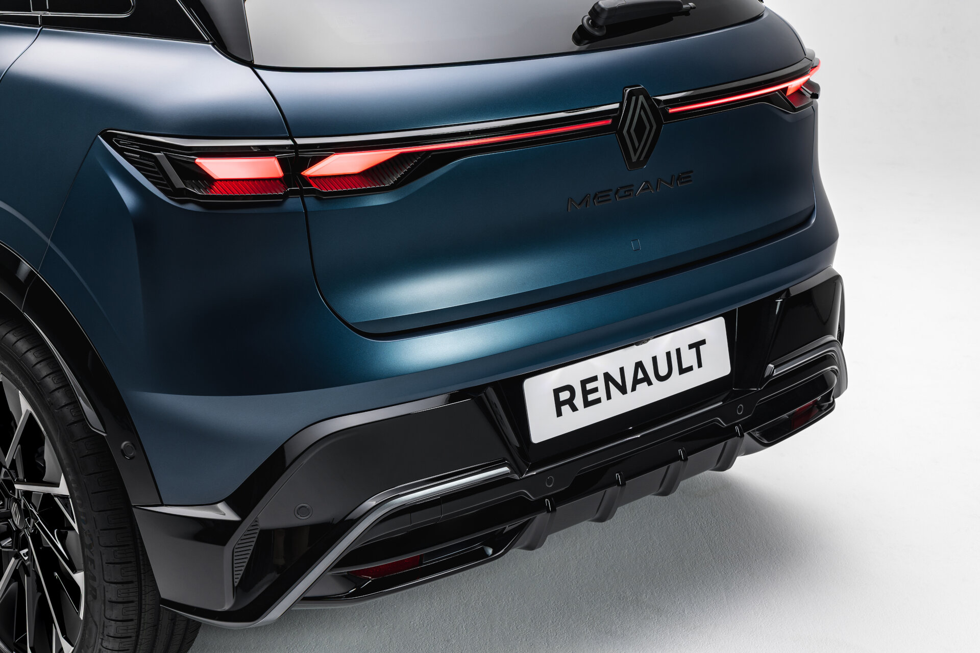 New Renault Megane E Tech electric 4