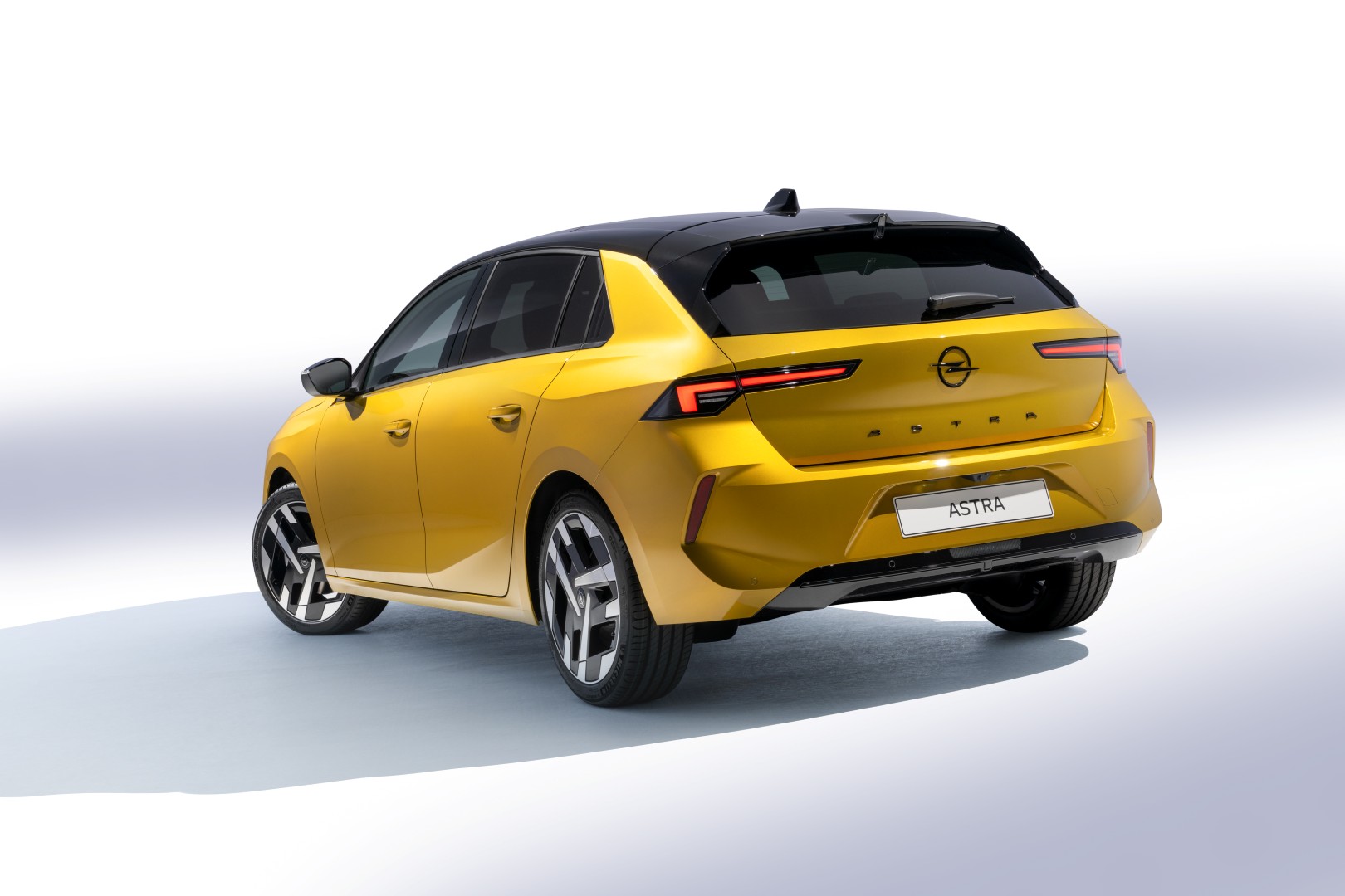Πρεμιέρα για το ολοκαίνουργιο Opel Astra Electric στο MotorOne Electric Days