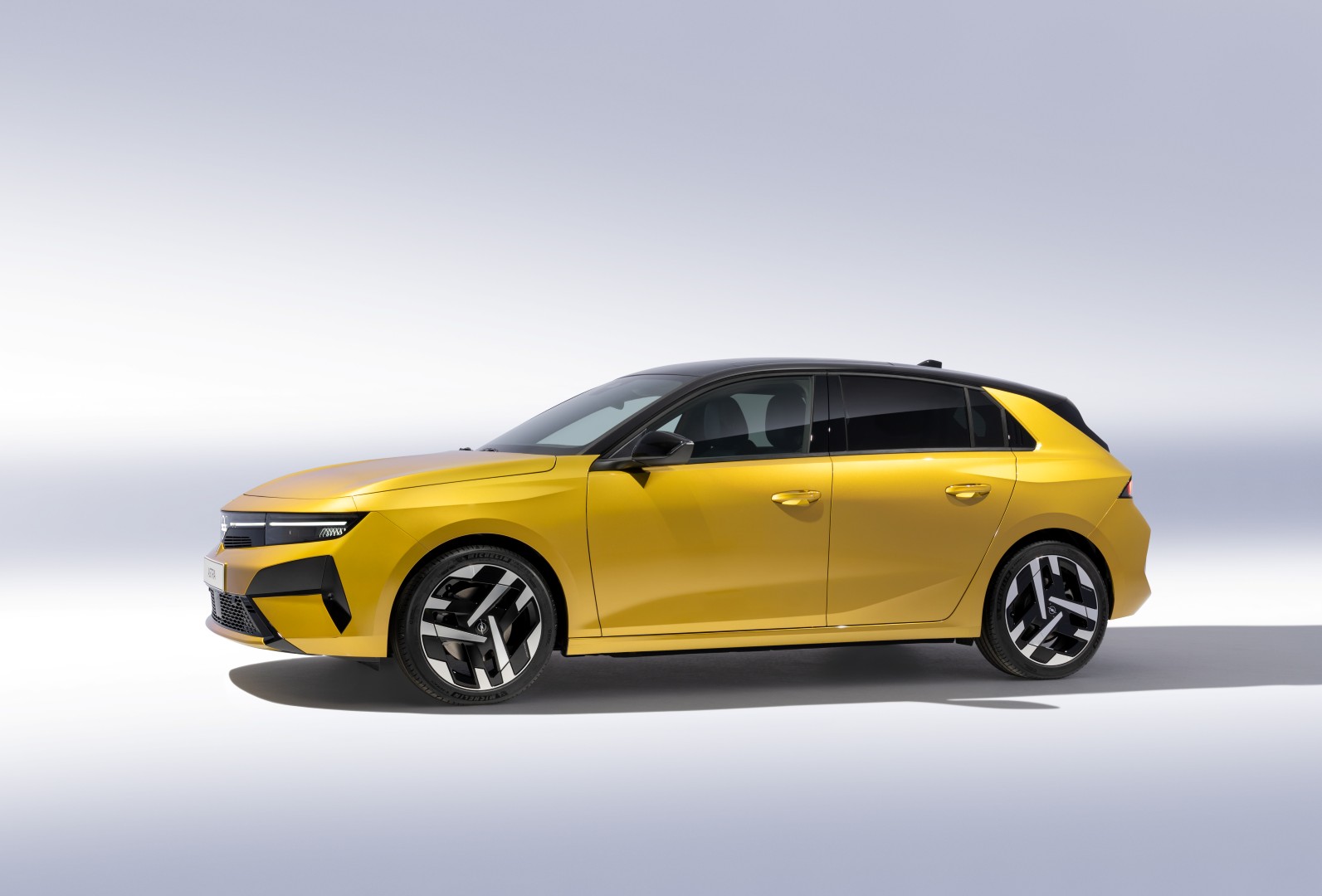 Πρεμιέρα για το ολοκαίνουργιο Opel Astra Electric στο MotorOne Electric Days