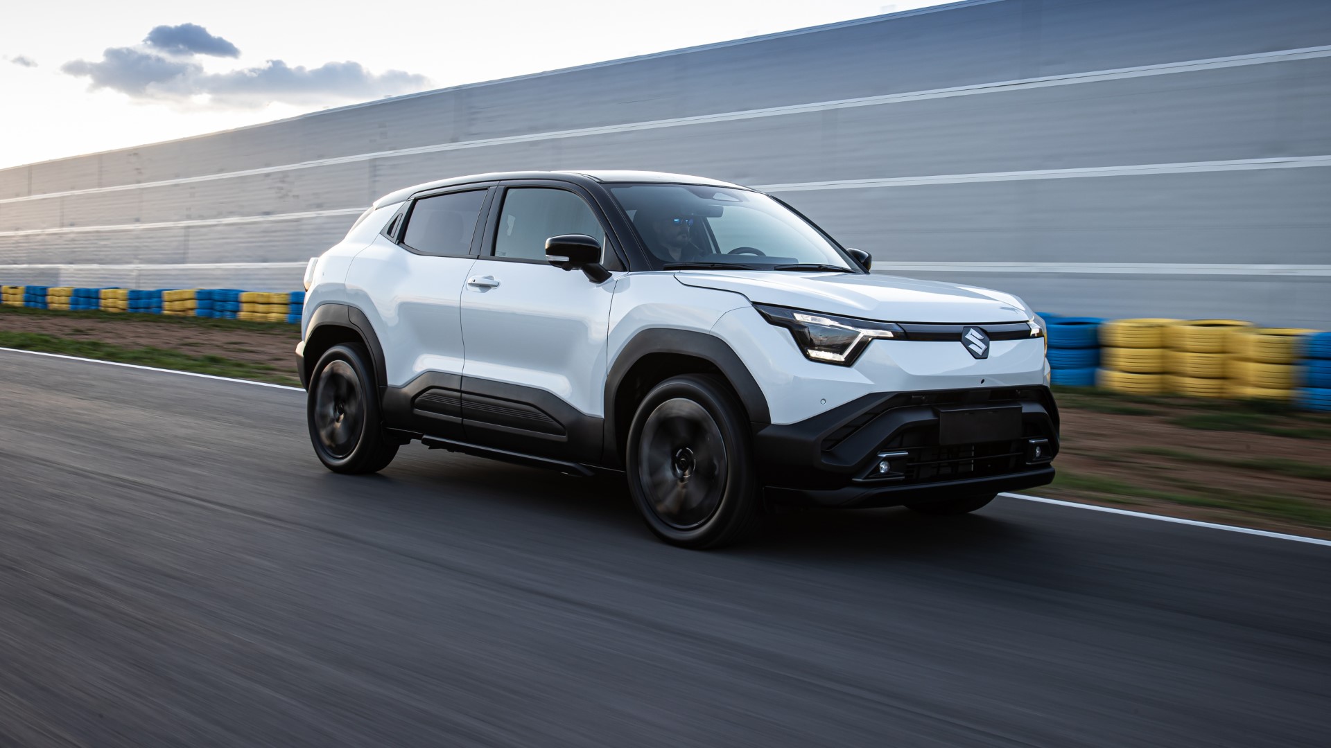 Suzuki e Vitara Adv New 2 Το νέο Suzuki e VITARA δείχνει τον δρόμο για το μέλλον