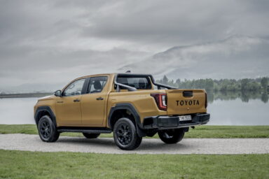 TOYOTA HILUX (13)