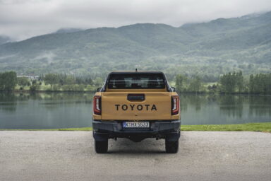 TOYOTA HILUX (14)