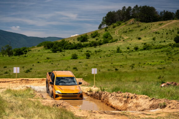 TOYOTA HILUX (37)