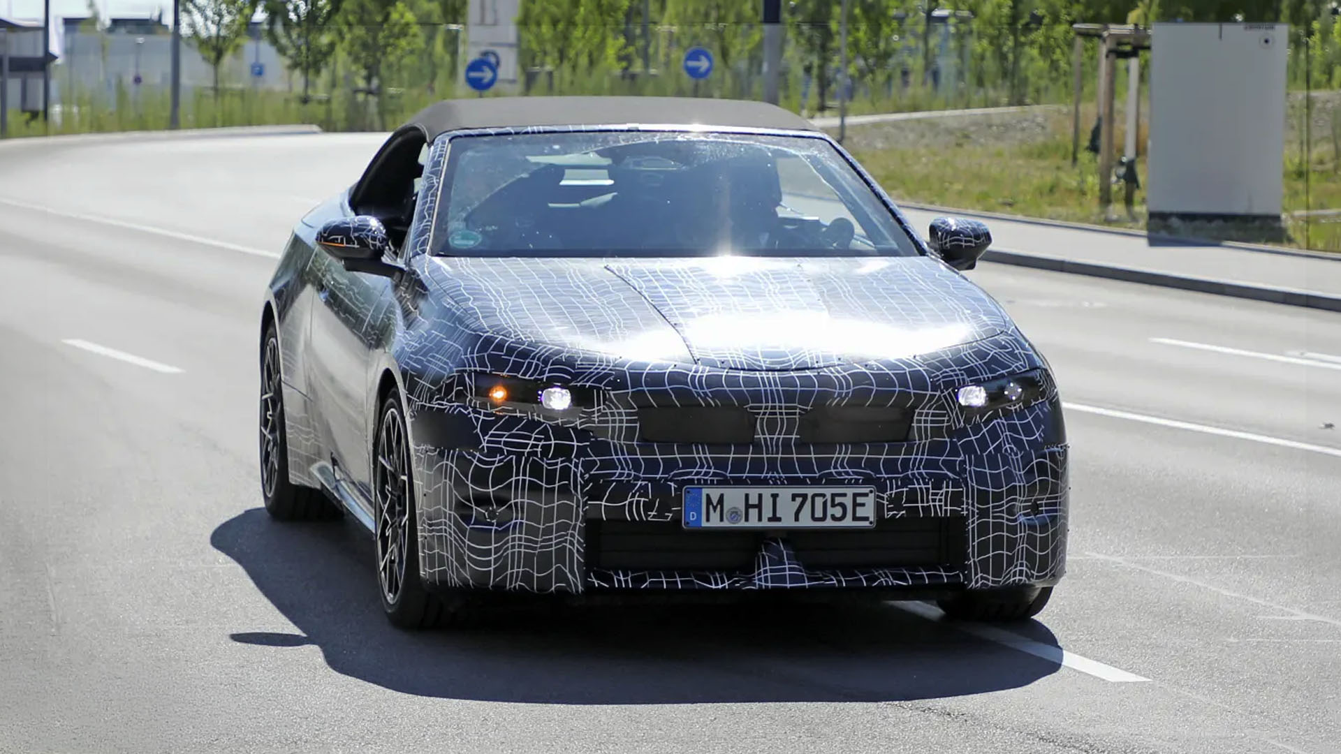BMW i4 Cabriolet spy shots front BMW i4 Cabriolet spy shots front