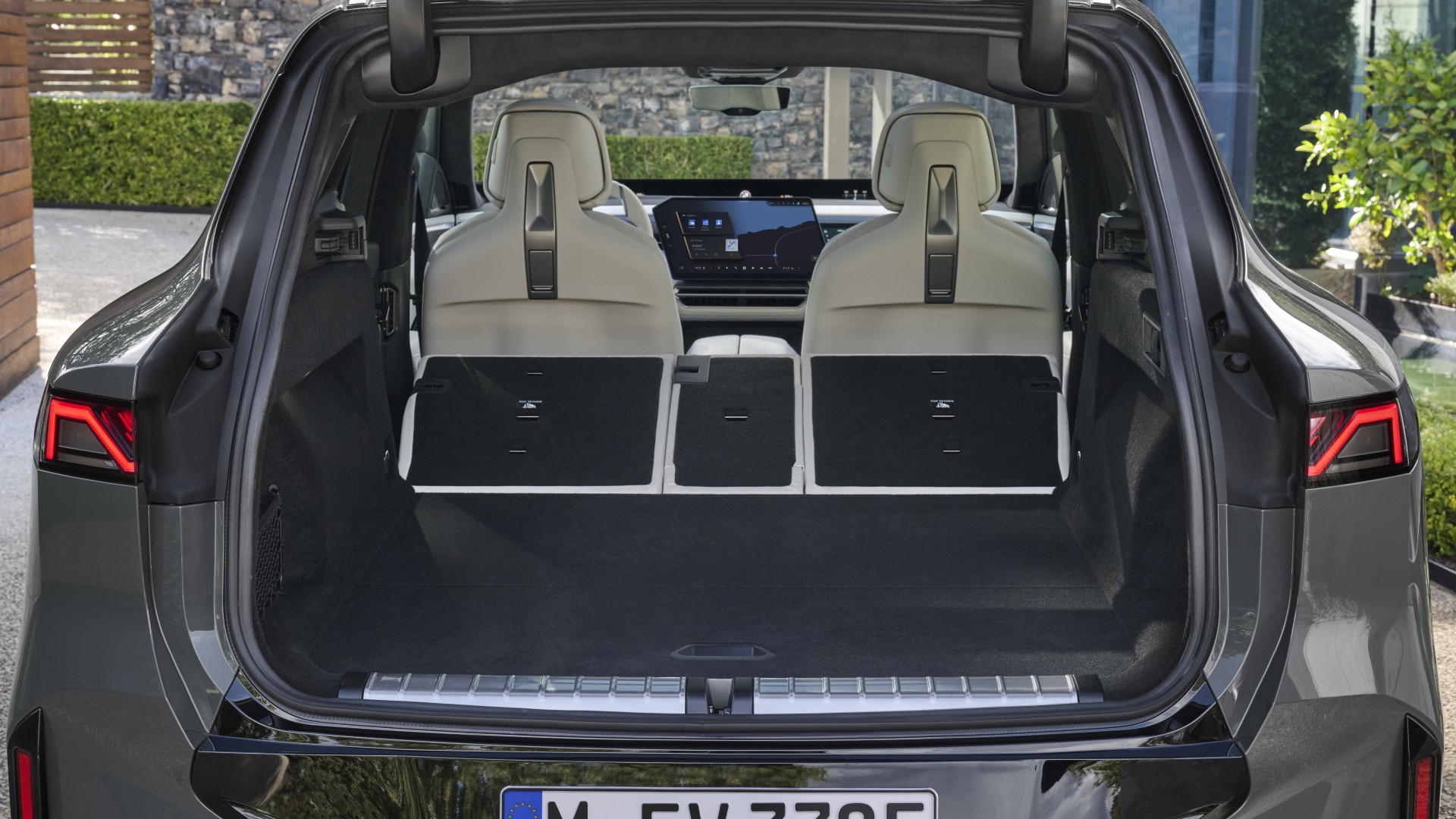 Αποκάλυψη για τη νέα BMW X5: Για πρώτη φορά και ηλεκτρική