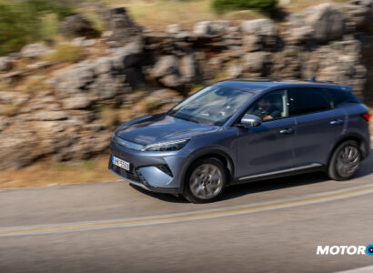 BYD ATTO 3 EVO test κίνηση στροφή