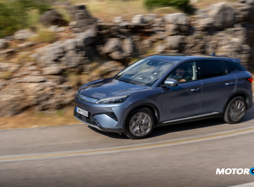 BYD ATTO 3 EVO test κίνηση στροφή