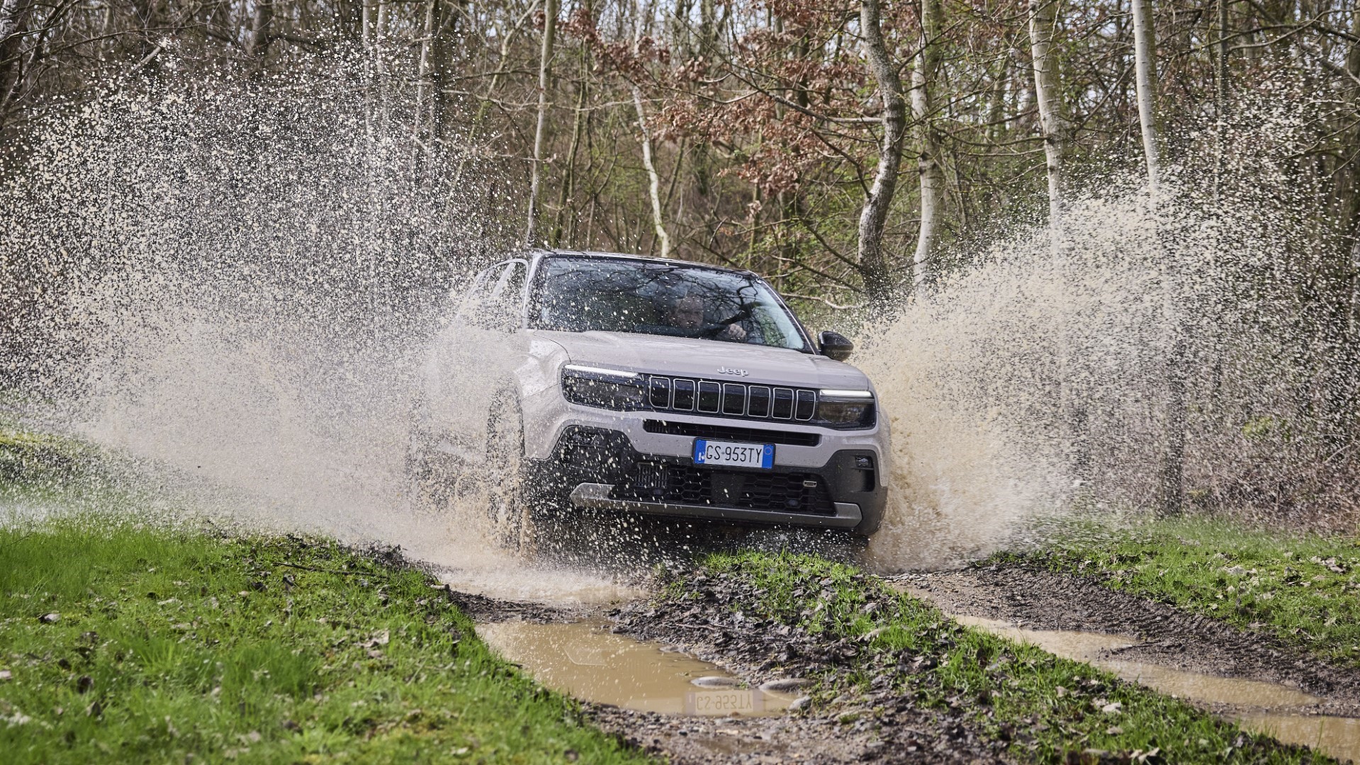 Jeep Avenger e-Hybrid: Με όφελος έως 2.500 ευρώ και 8ετή εργοστασιακή εγγύηση