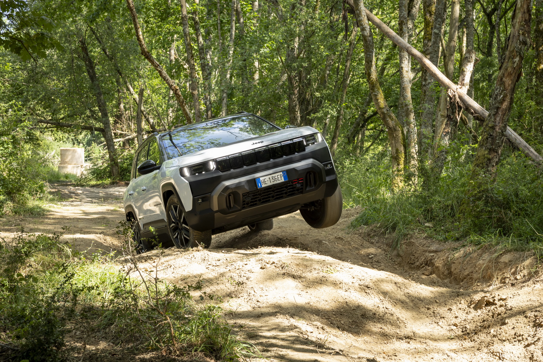 Jeep Compass 4xe (22)